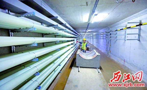 肇庆新区地下综合管廊综合舱。西江日报记者 刘春林 摄