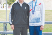肇庆市体育学校教练韩维峰 他培育了多名龙舟项目世界冠军